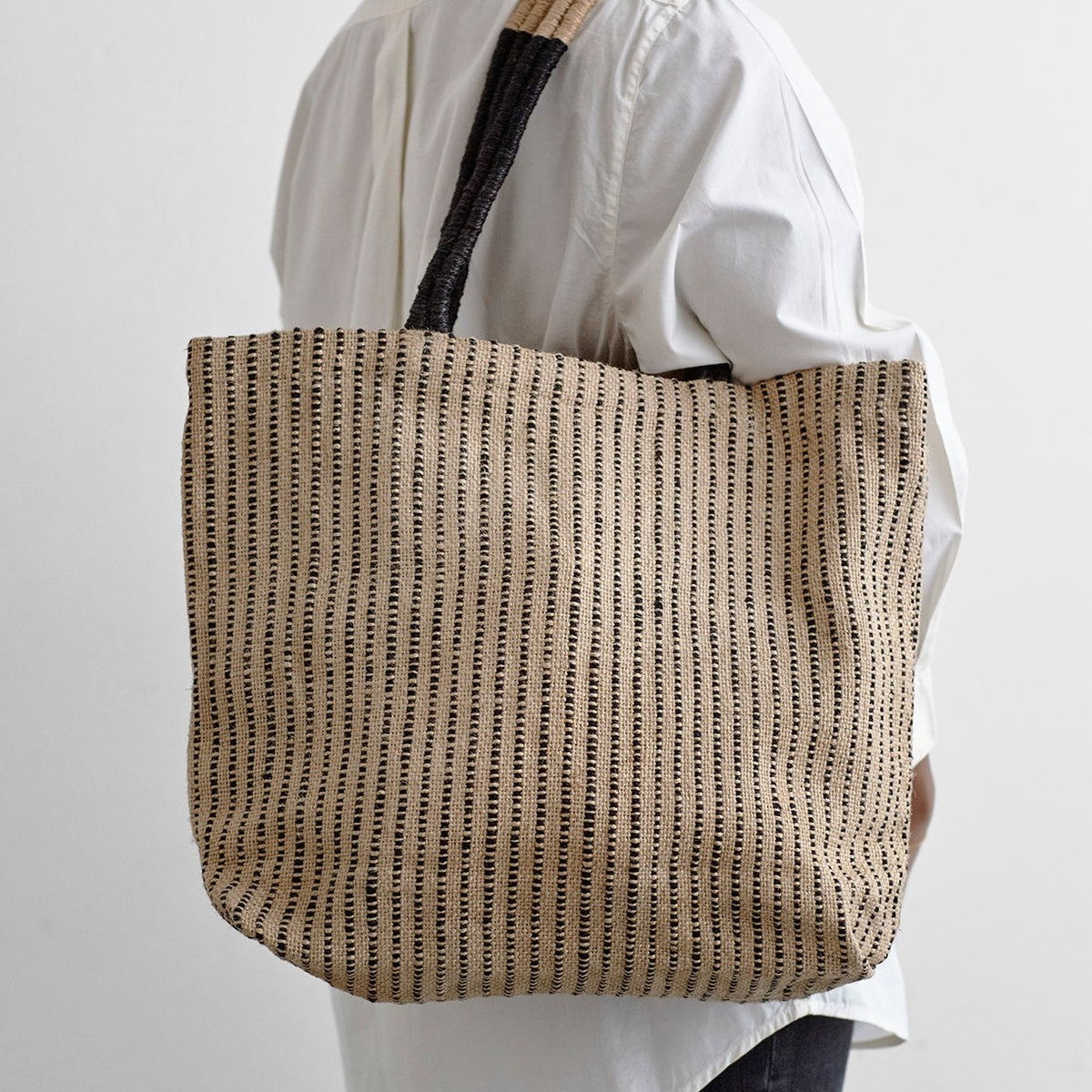 Shopper (sort-stribet jute)