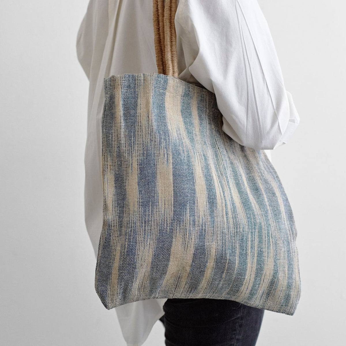 Shopper (blå ikat jute)
