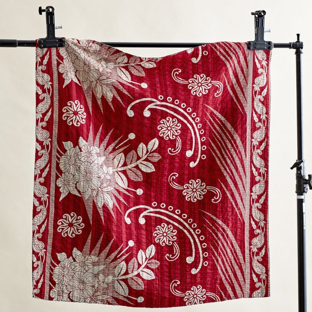 Unika sari kantha tæppe 100 x 100 cm