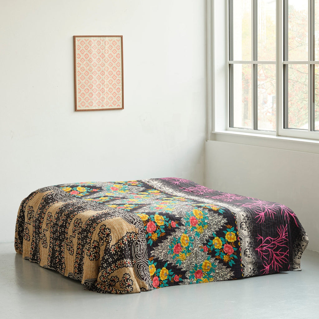Unika sengetæppe 240 x 260 cm